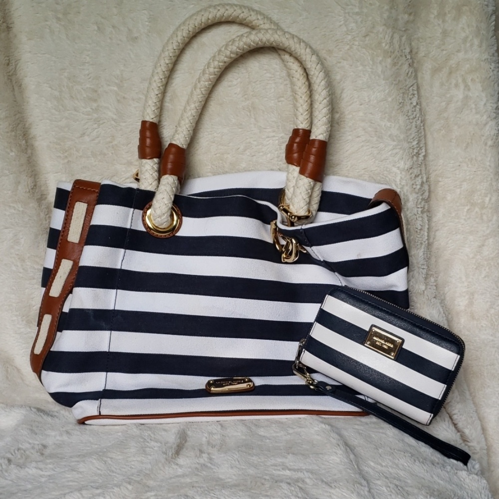 Michael Kors purse and wallet